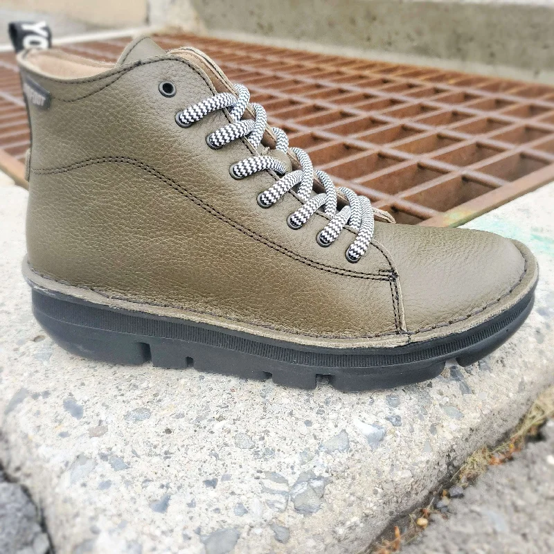 KHAKI